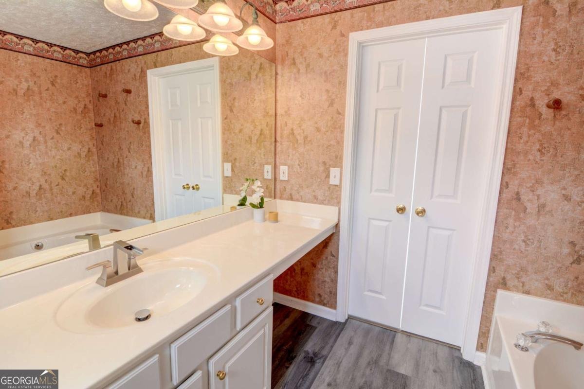 102 MANLEY Court Woodstock - 21