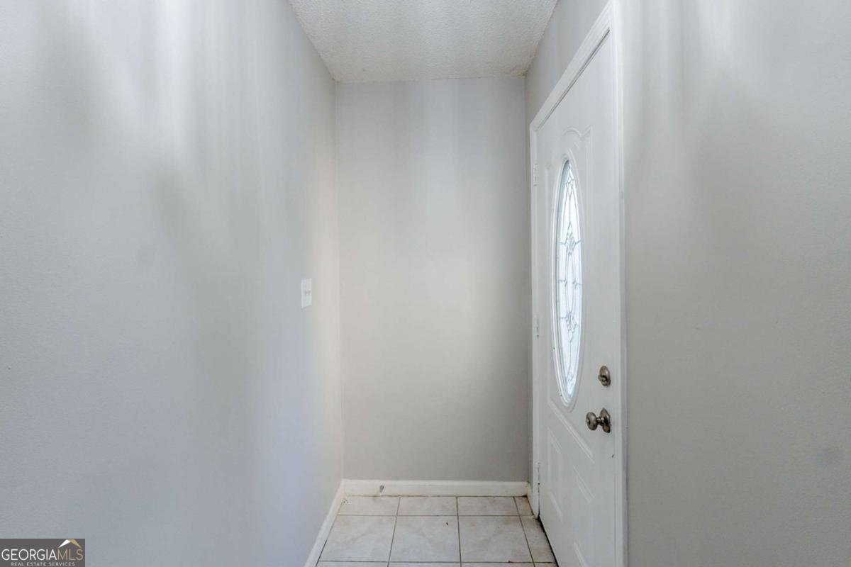 870 Chapman Circle Stone Mountain - 11