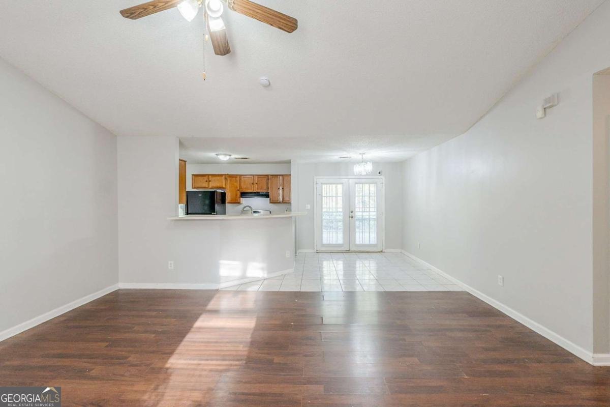 870 Chapman Circle Stone Mountain - 4