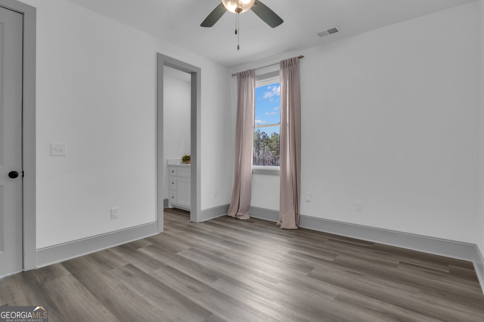 215 Greyfairs Avenue Senoia - 43
