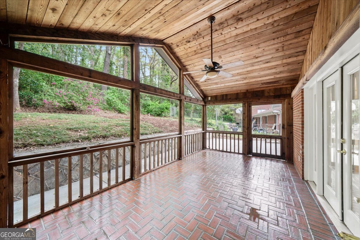 1323 CHRISTMAS Lane Atlanta - 43