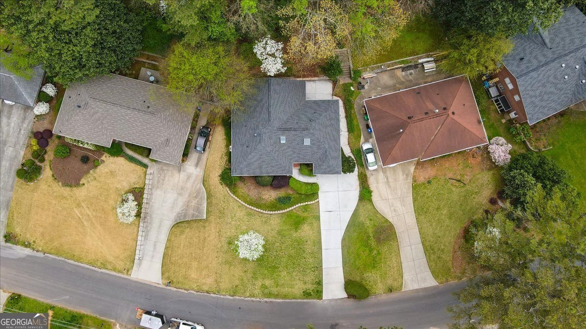 1323 CHRISTMAS Lane Atlanta - 52