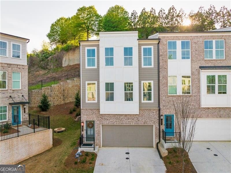 399 Skylar Way Atlanta - 1