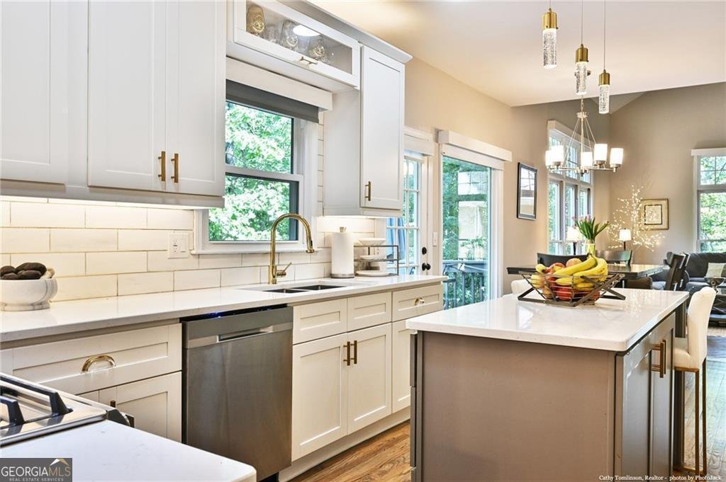 525 Sycamore Point Woodstock - 16