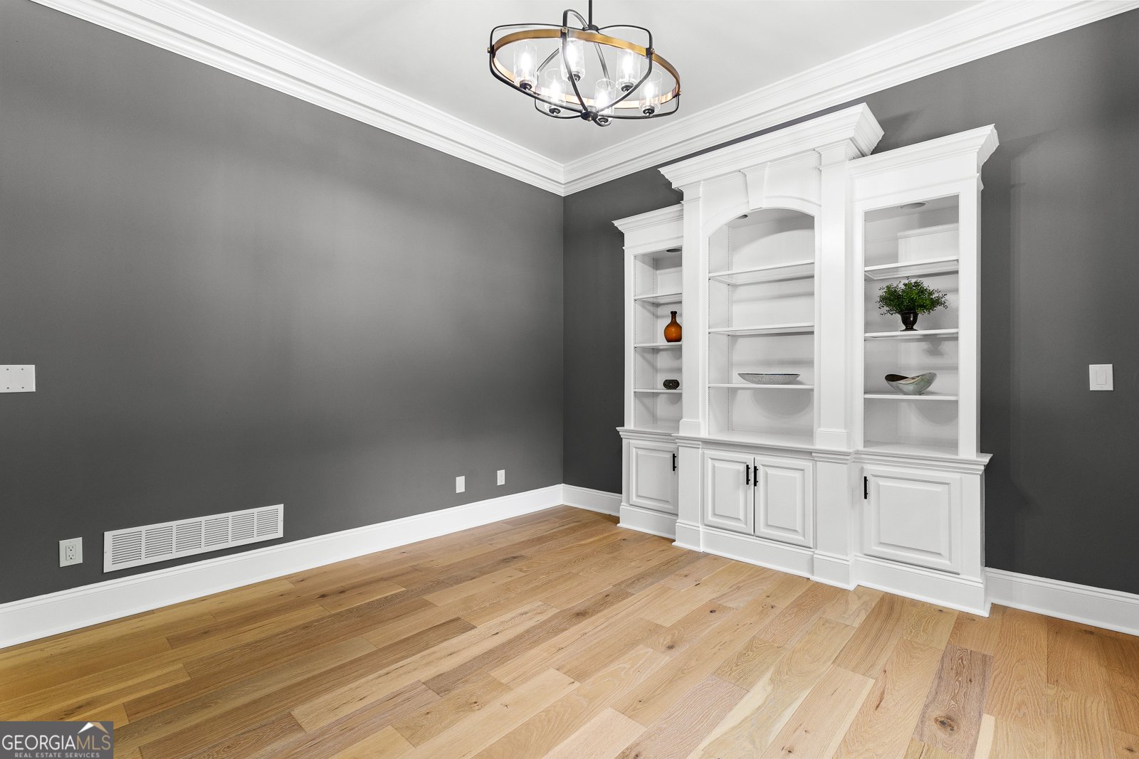 450 450 Birkdale Drive Fayetteville - 14