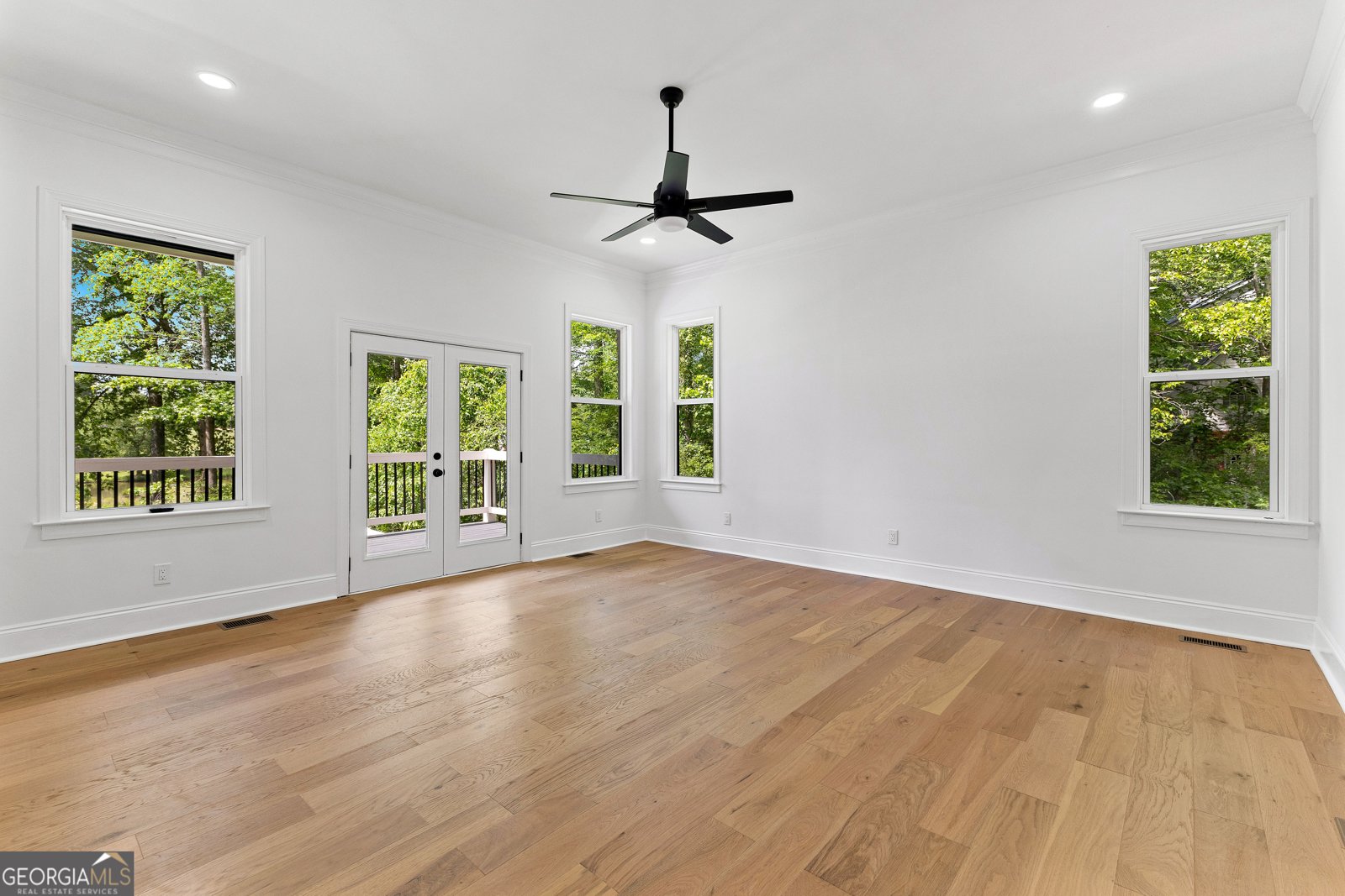 450 450 Birkdale Drive Fayetteville - 37