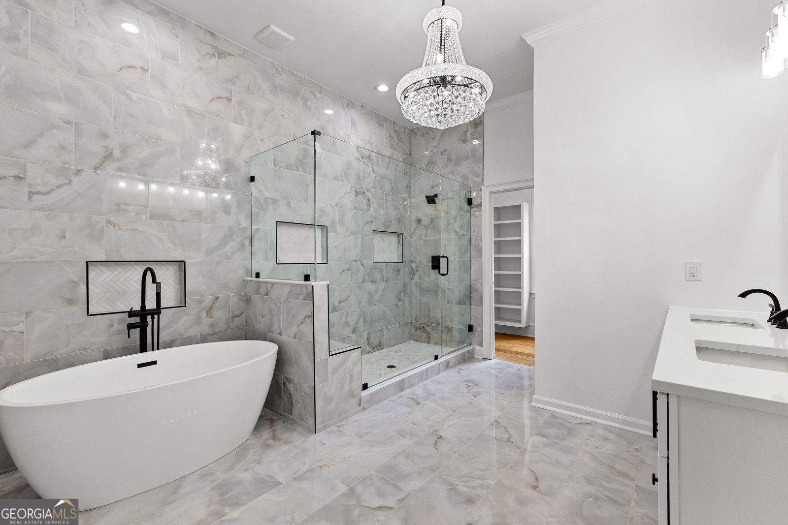 450 450 Birkdale Drive Fayetteville - 39