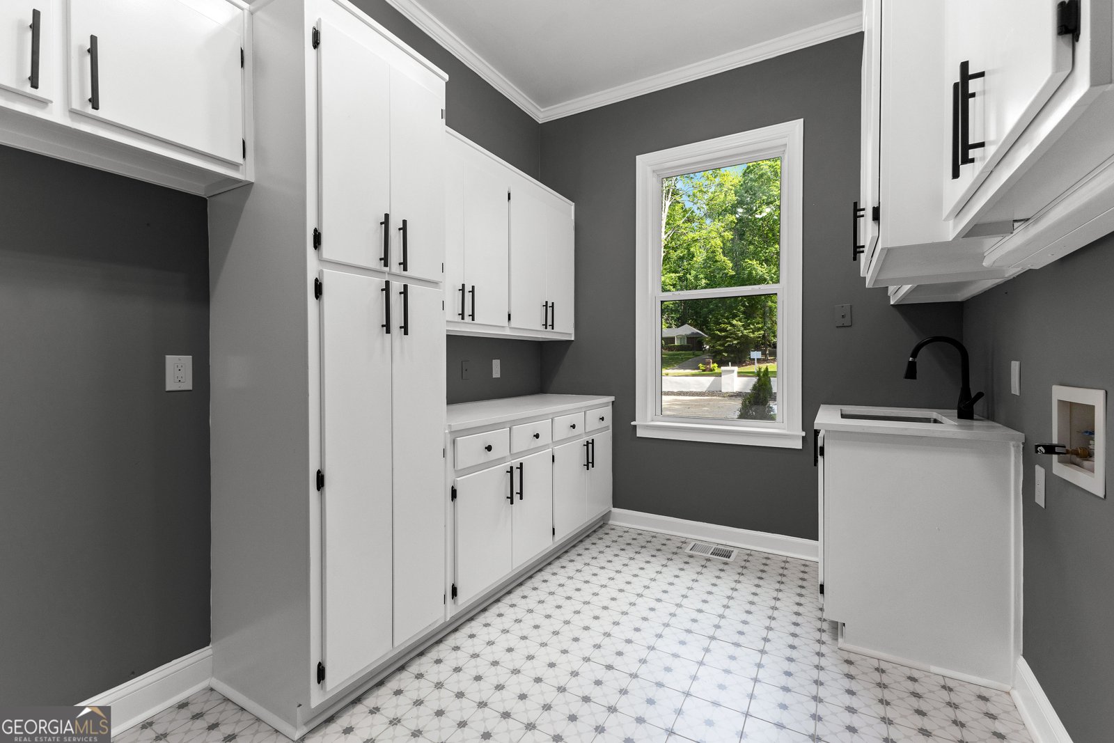 450 450 Birkdale Drive Fayetteville - 45