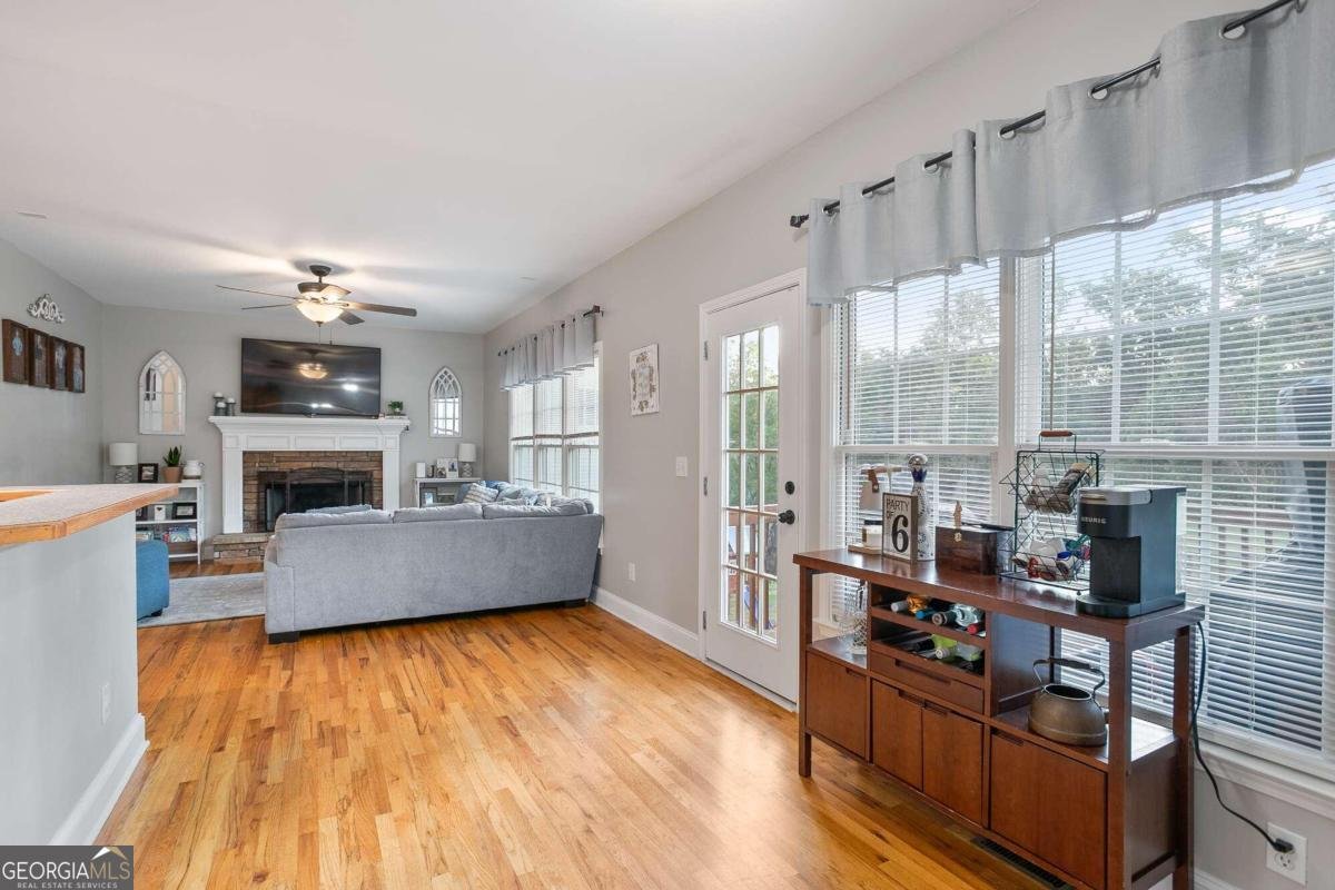 6970 Creek Ridge Drive Gainesville - 22