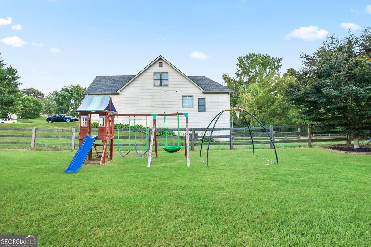 6970 Creek Ridge Drive Gainesville - 37