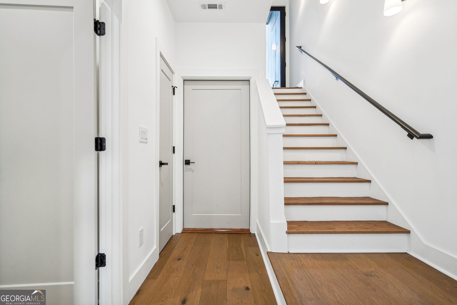 1570 Flat Shoals Road Atlanta - 29