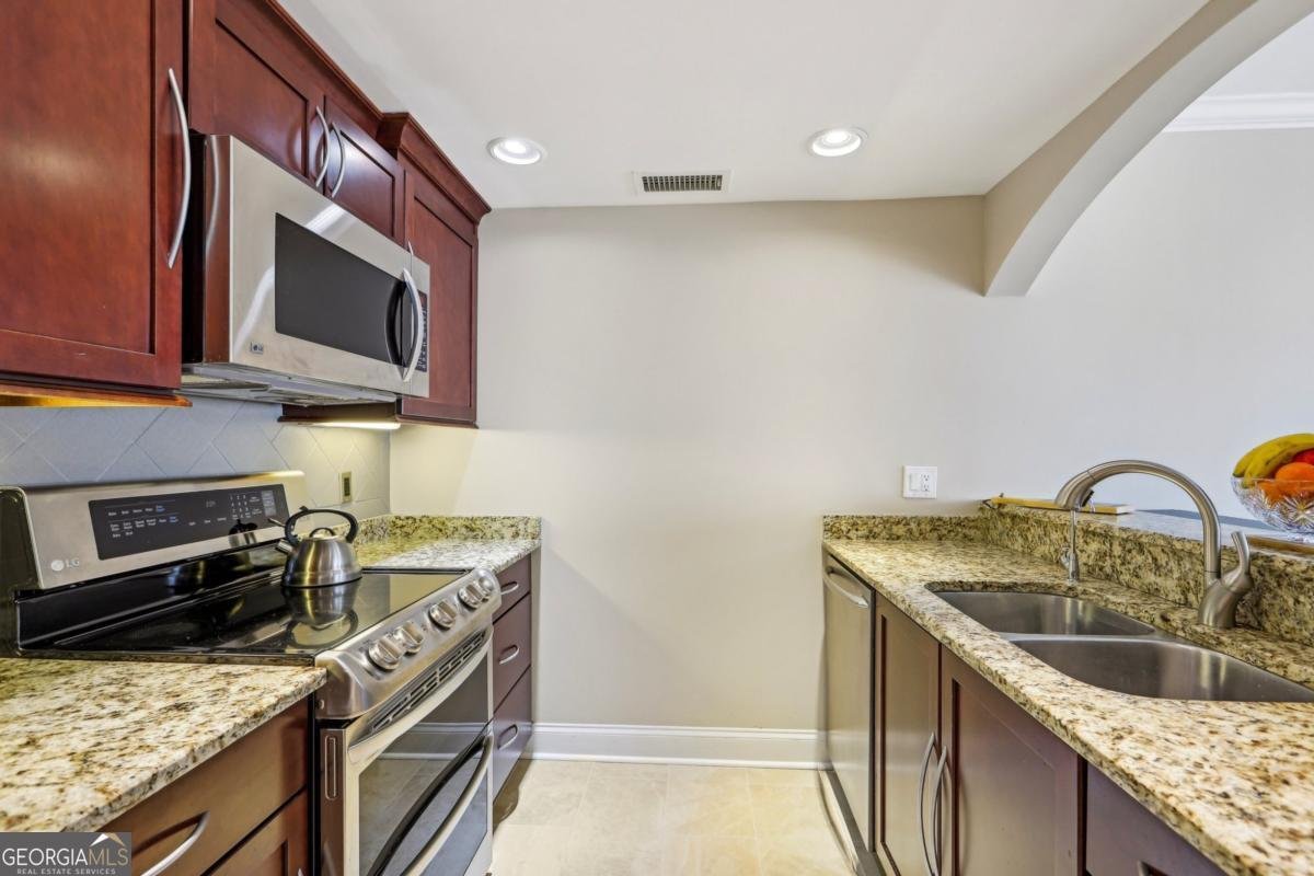 3481 Lakeside Drive Atlanta - 12