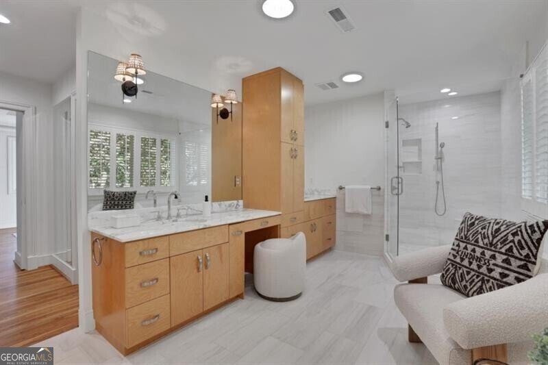 1211 Oakdale Road Atlanta - 28