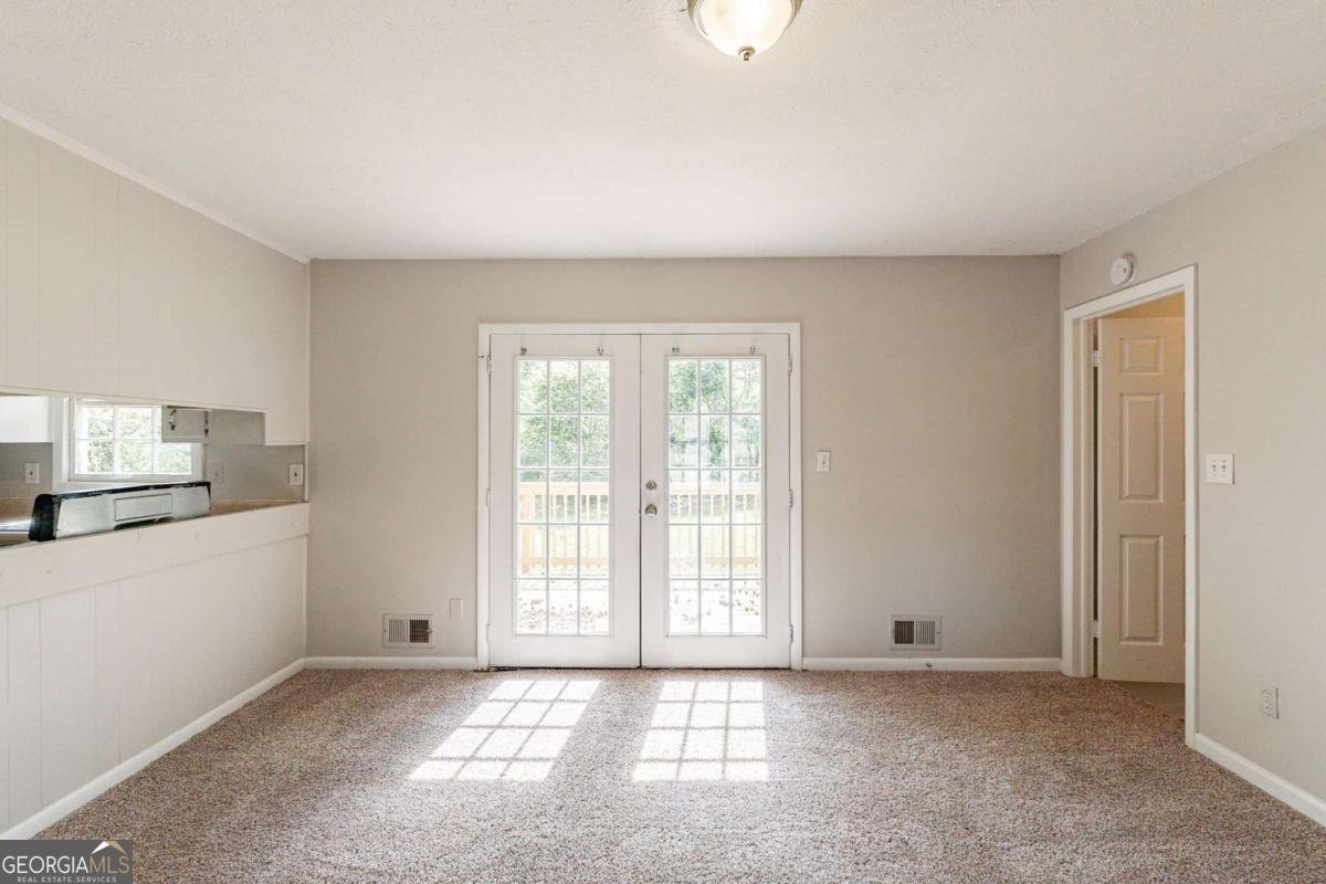 2877 Kensington Way Rex - 10