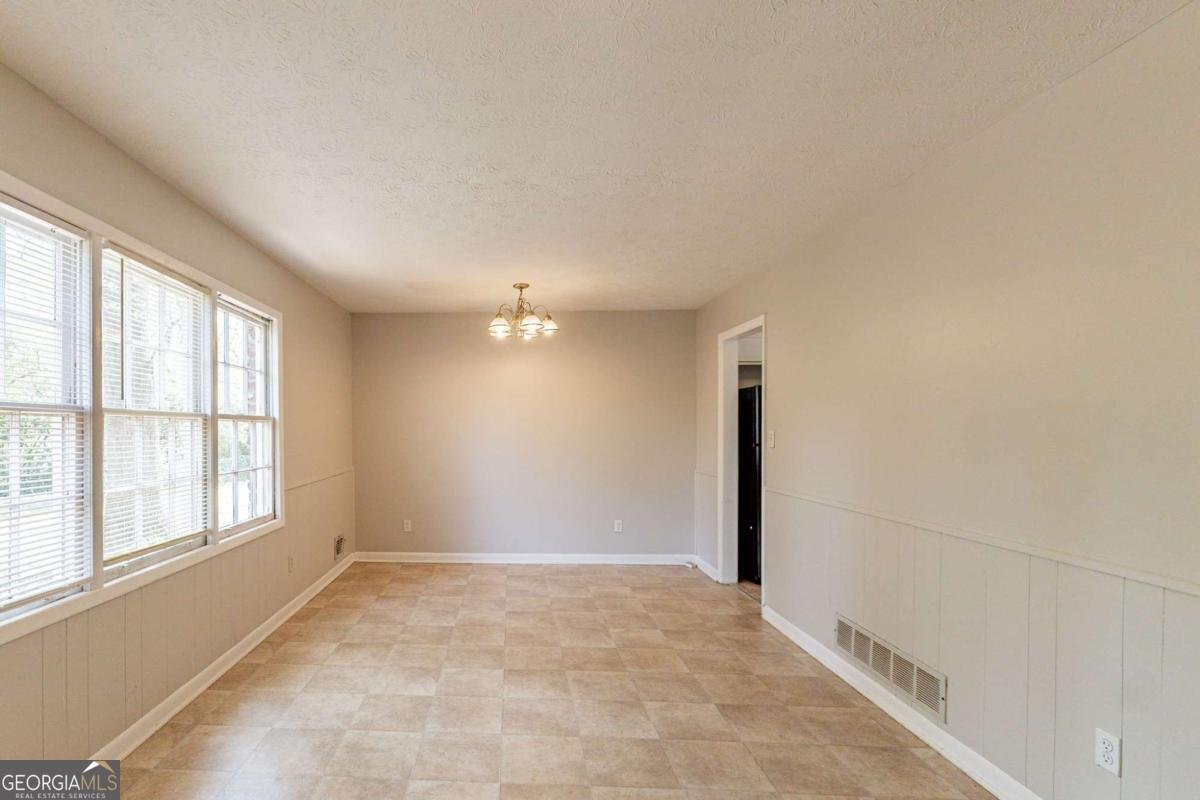 2877 Kensington Way Rex - 14