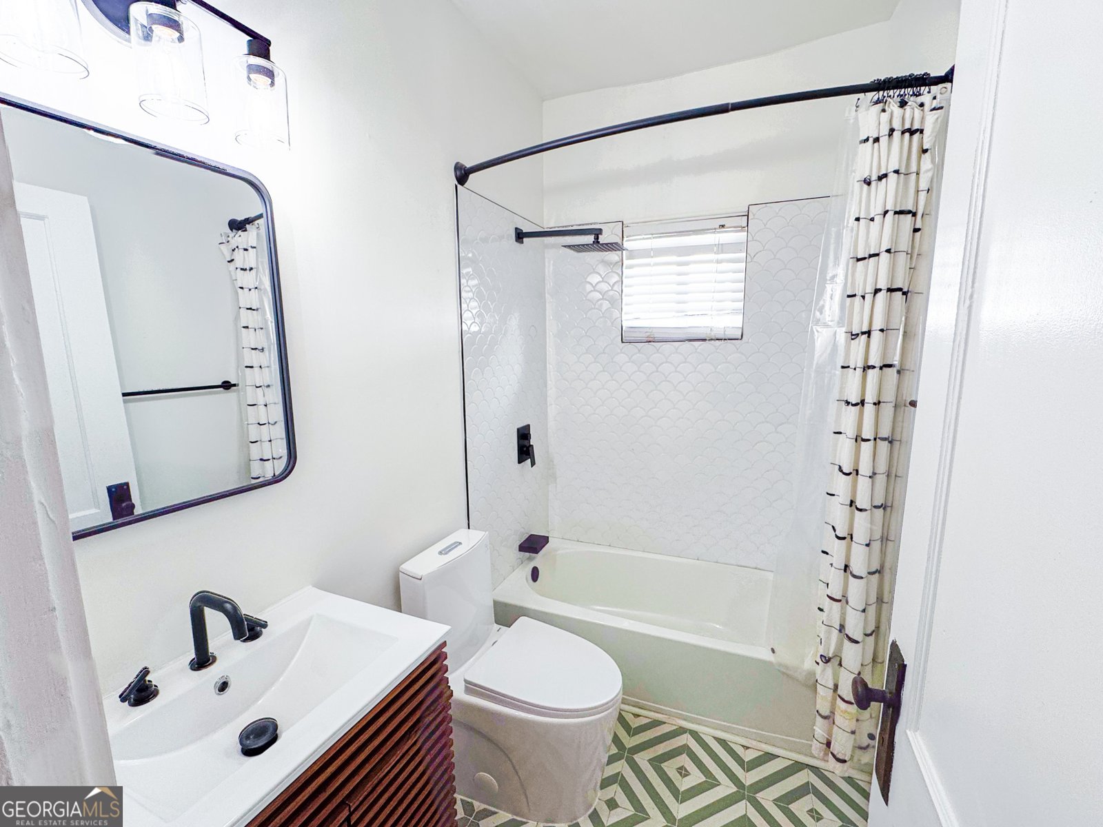 1735 Spring Avenue East Point - 8