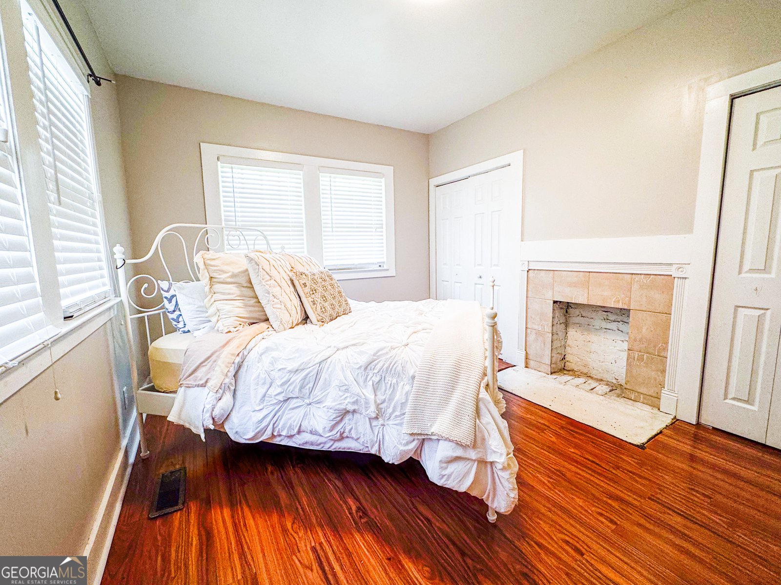 1735 Spring Avenue East Point - 9