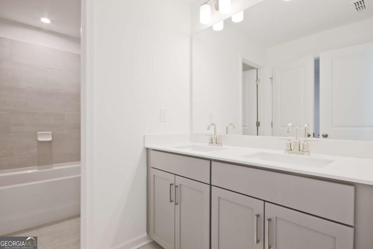 4212 Adler Circle Buford - 40