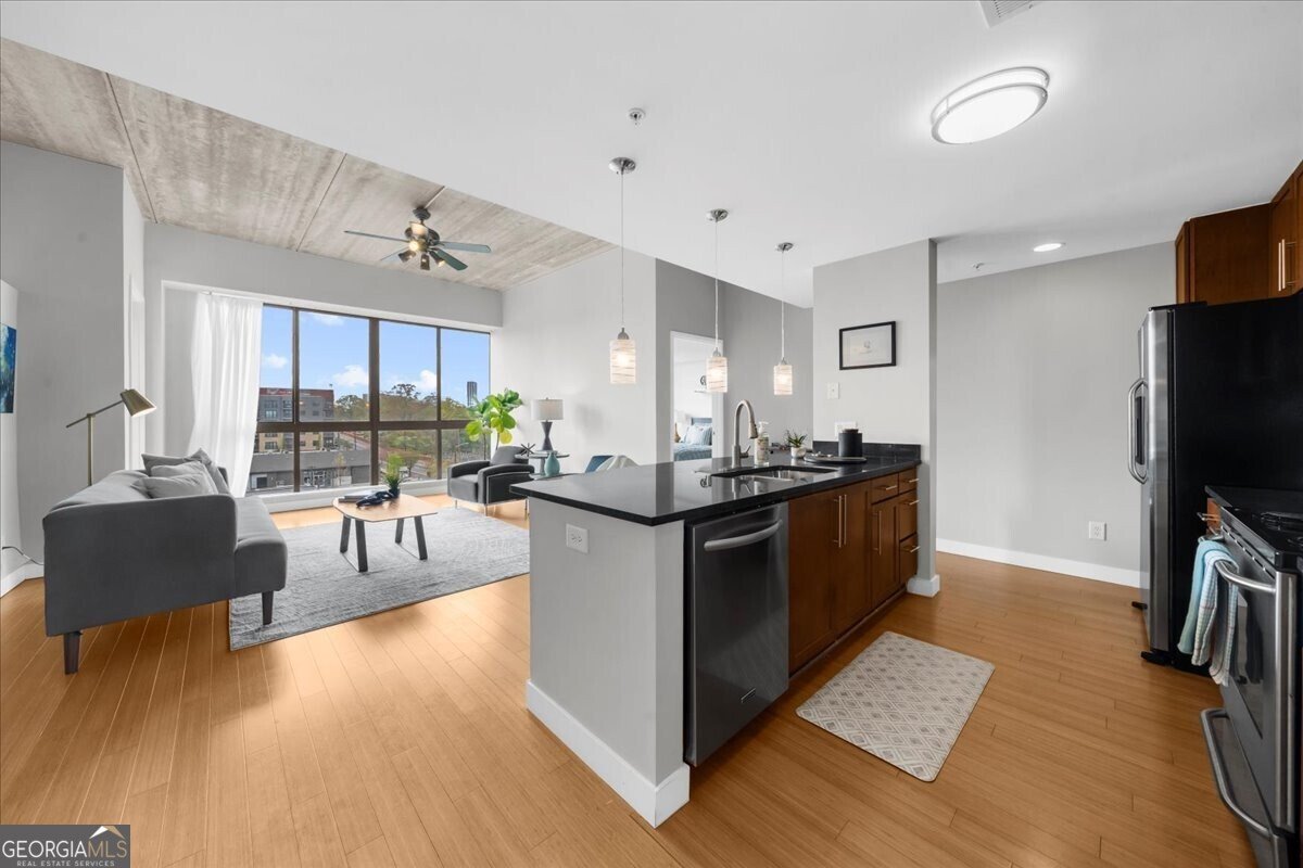563 Memorial Drive Atlanta - 7