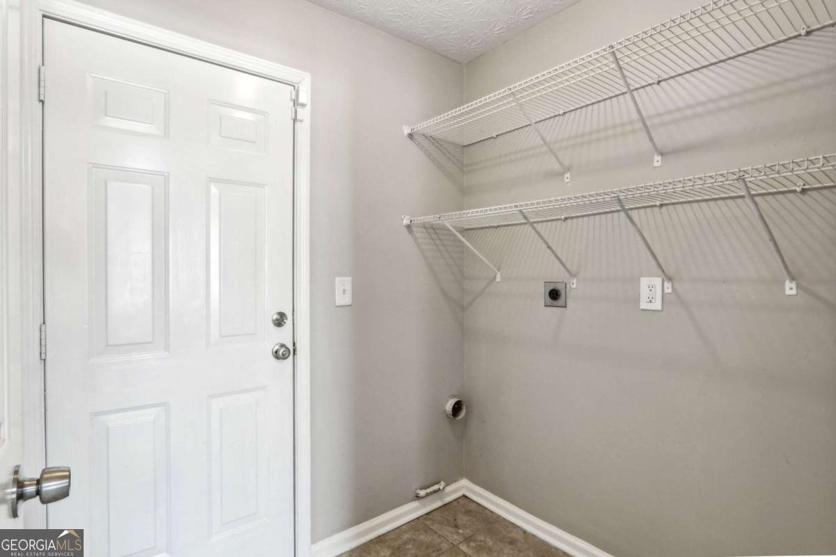 4658 Grand Central Parkway Decatur - 14