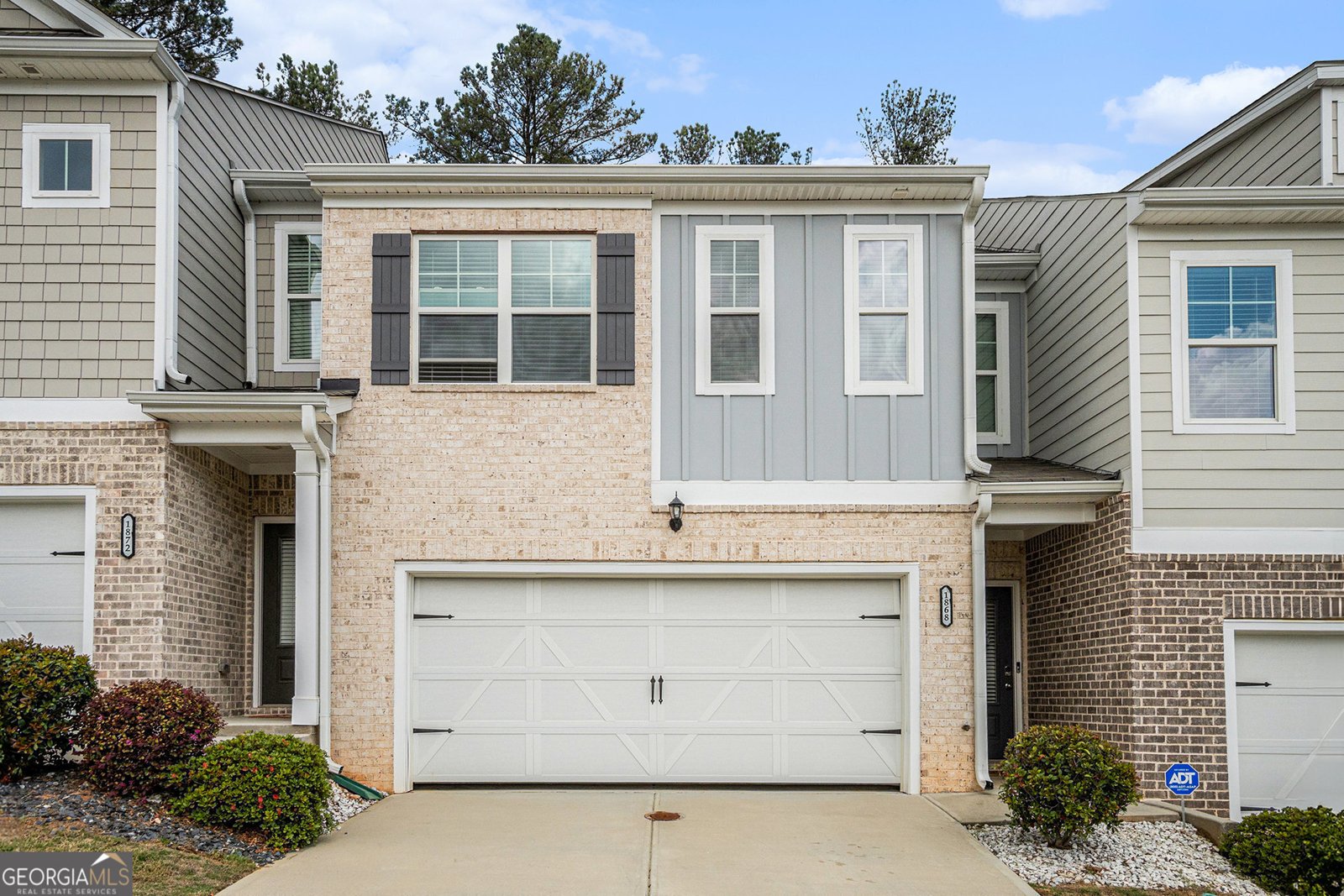 1868 Fabian Way Austell - 1