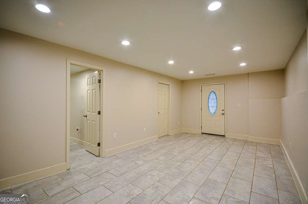2048 Kelvin Drive Lawrenceville - 32