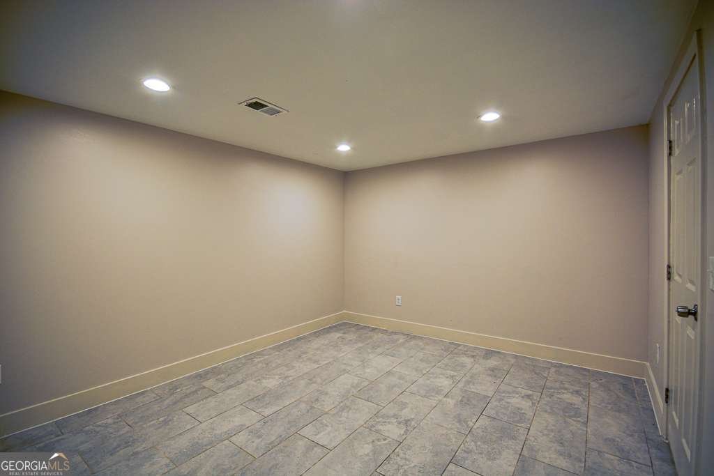 2048 Kelvin Drive Lawrenceville - 33