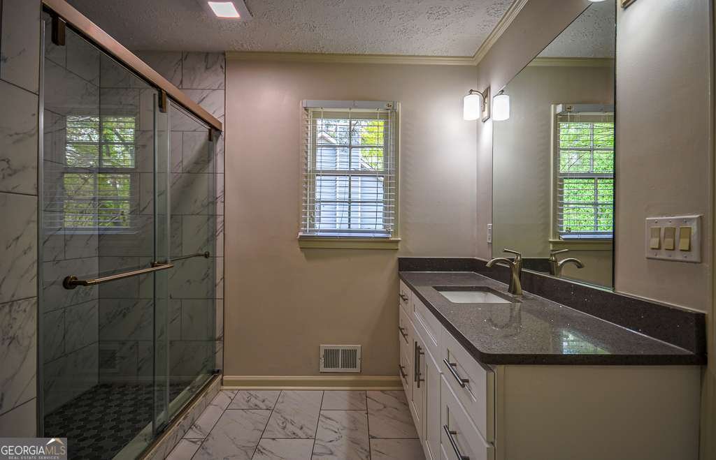 2048 Kelvin Drive Lawrenceville - 44