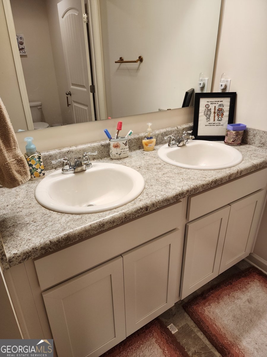 5425 Barberry Avenue Oakwood - 18