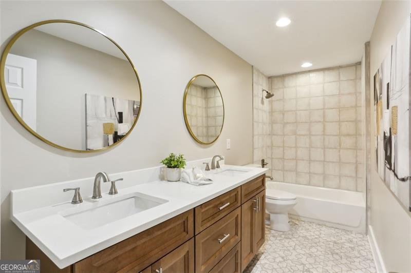 645 TRAILMORE Place Roswell - 23