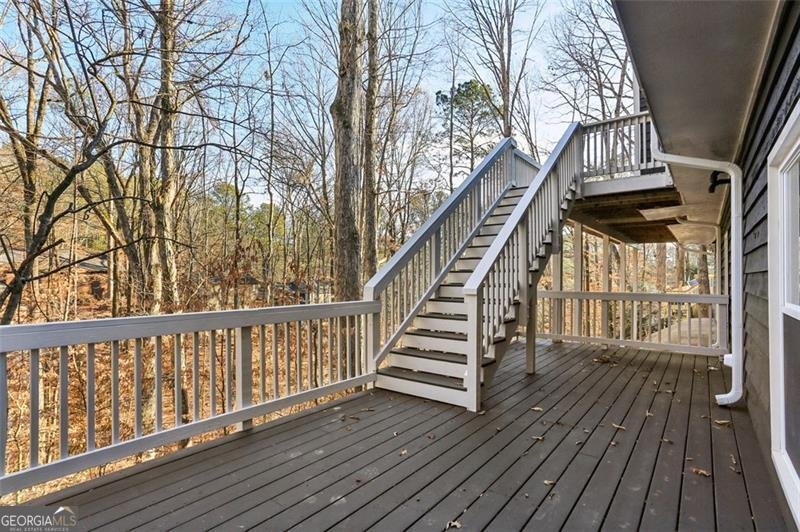 645 TRAILMORE Place Roswell - 40