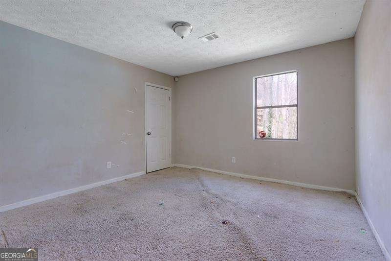 585 Lake Drive Snellville - 14