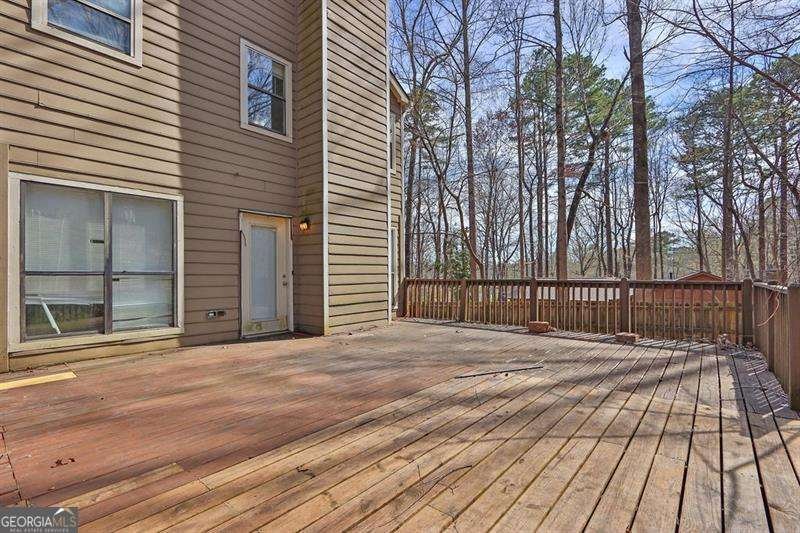 585 Lake Drive Snellville - 18