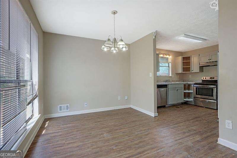 585 Lake Drive Snellville - 6
