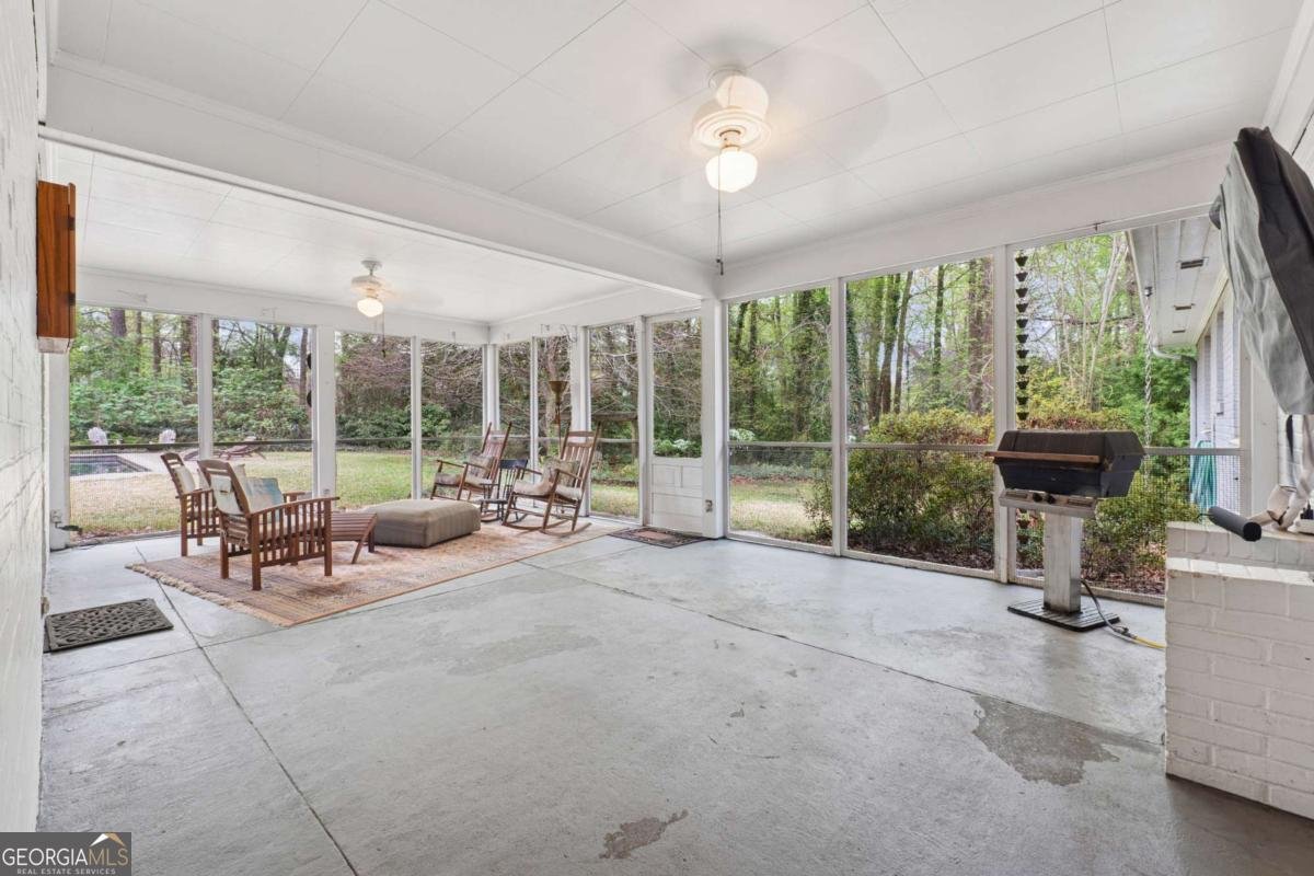 325 Polk Street Marietta - 27
