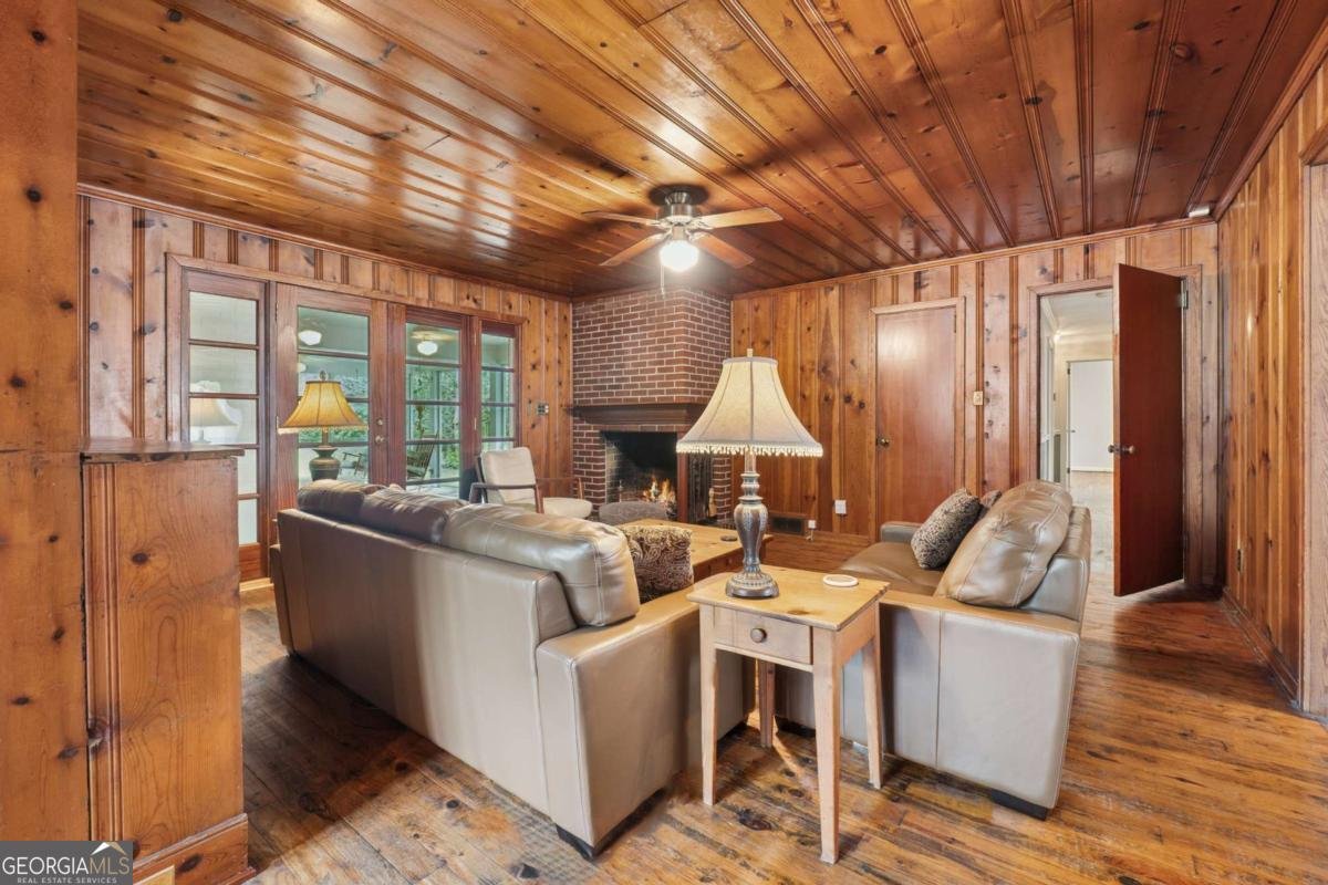 325 Polk Street Marietta - 3