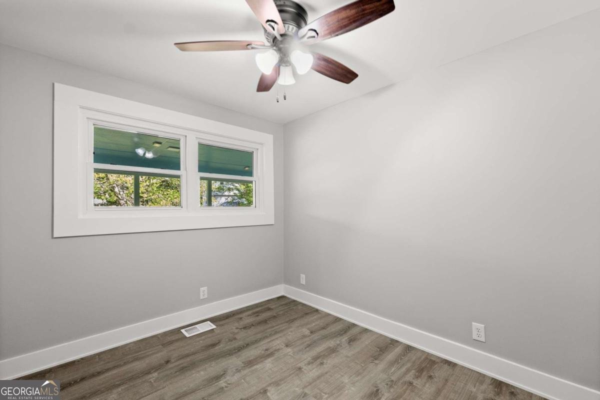 5198 Holly Springs Road Pendergrass - 37