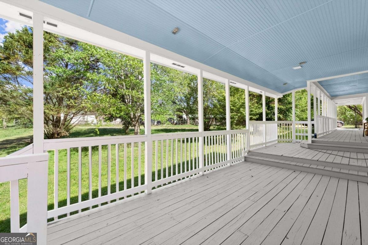 5198 Holly Springs Road Pendergrass - 51