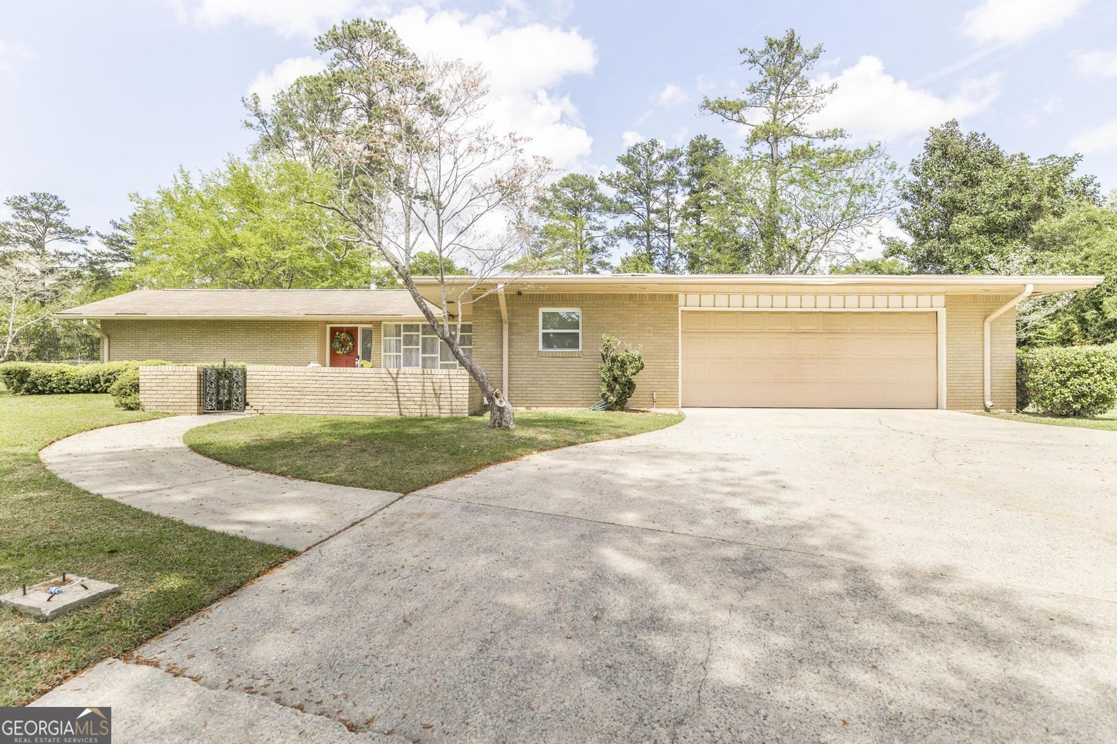 109 Deerwood Circle Warner Robins - 1