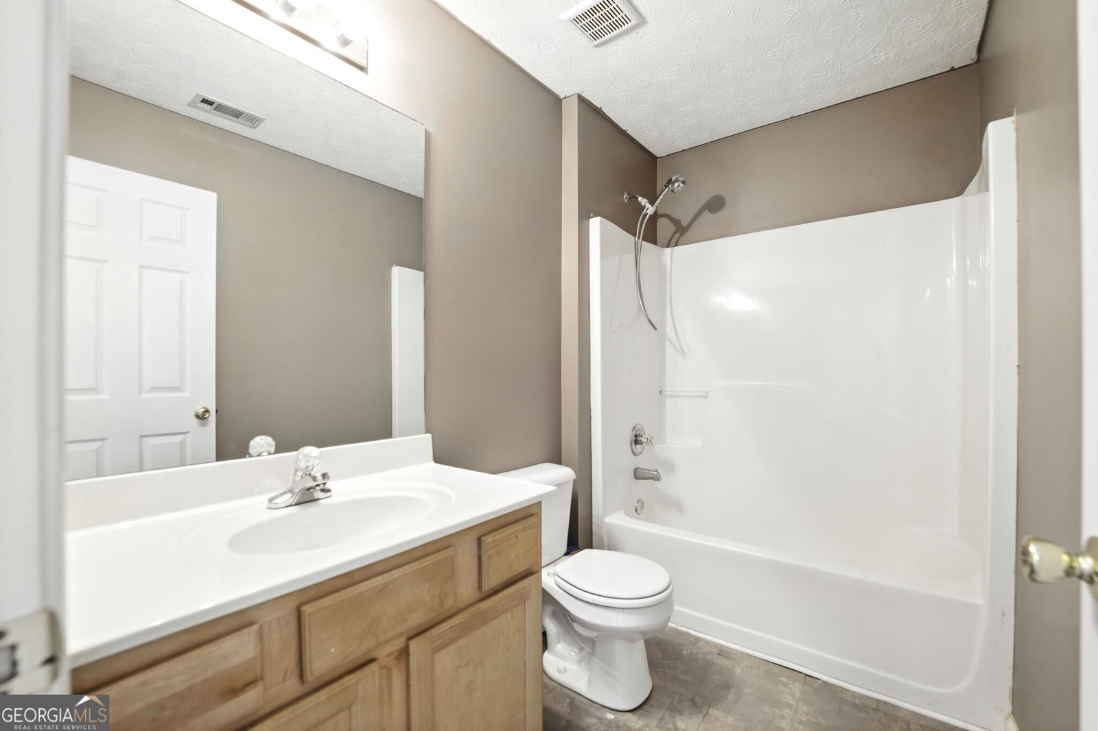 2572 Avery Park Circle Doraville - 20