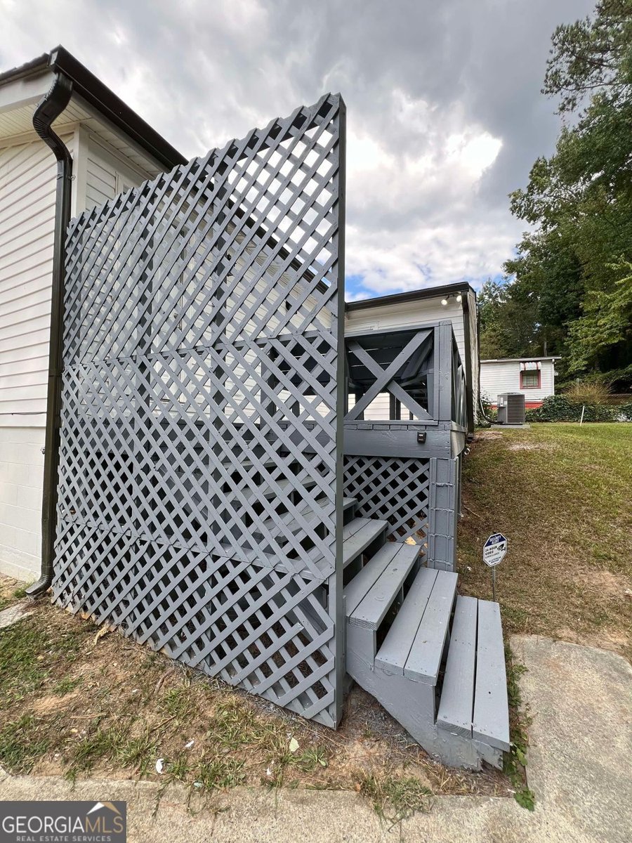 2747 Santa Barbara Drive Atlanta - 20