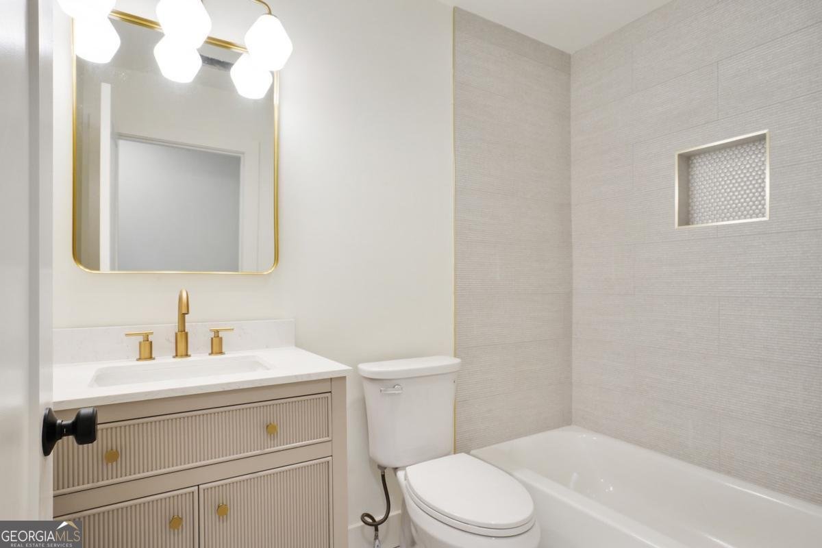 2198 Oakawana Drive Atlanta - 25