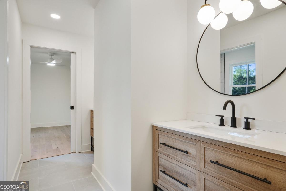 2198 Oakawana Drive Atlanta - 29