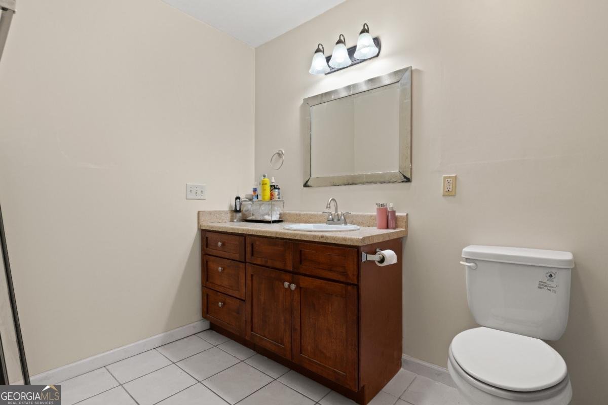 1202 Market Street Darien - 12