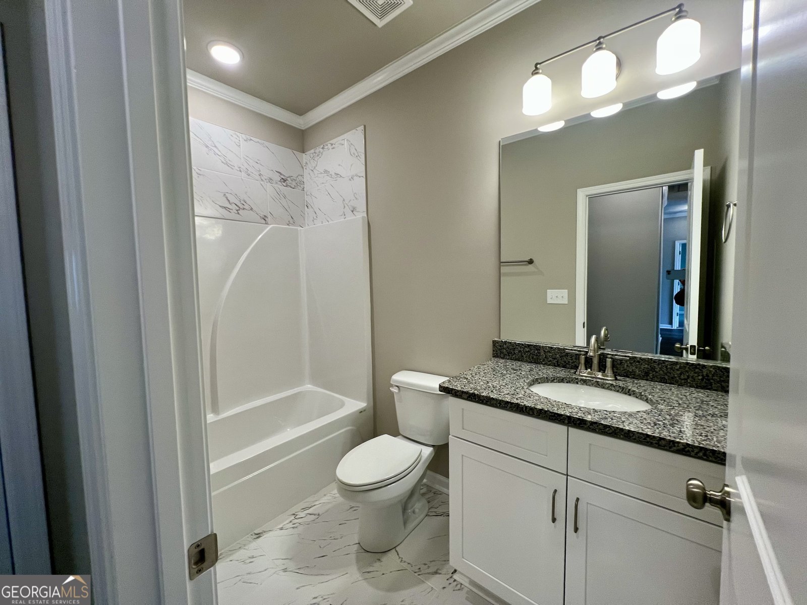576 Lilian Way Statham - 12