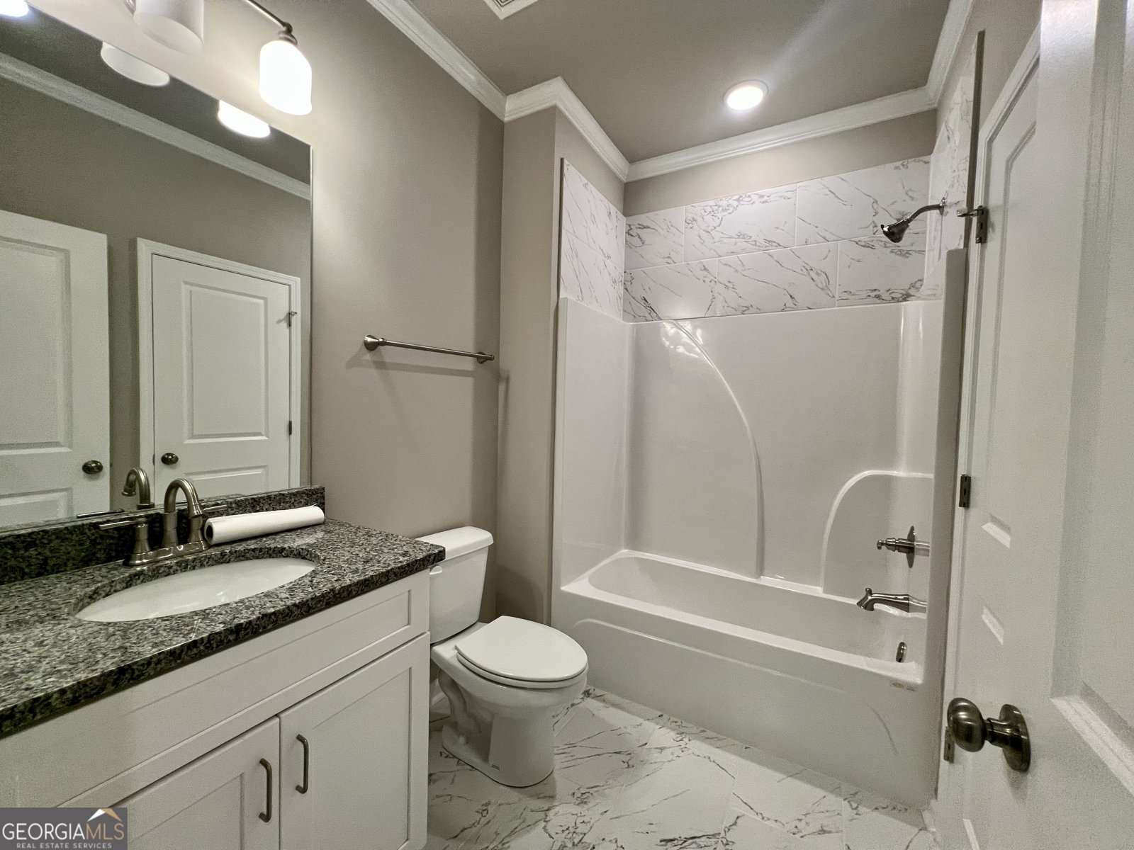 576 Lilian Way Statham - 5