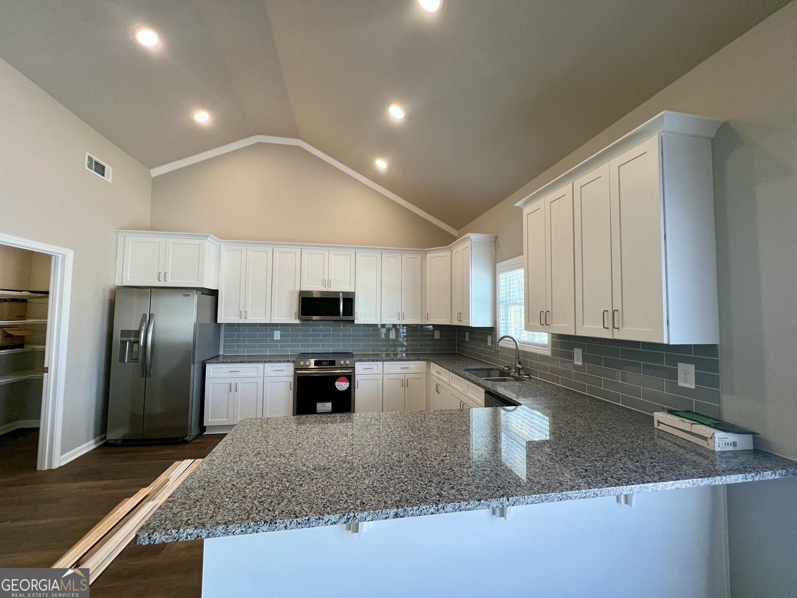 576 Lilian Way Statham - 7