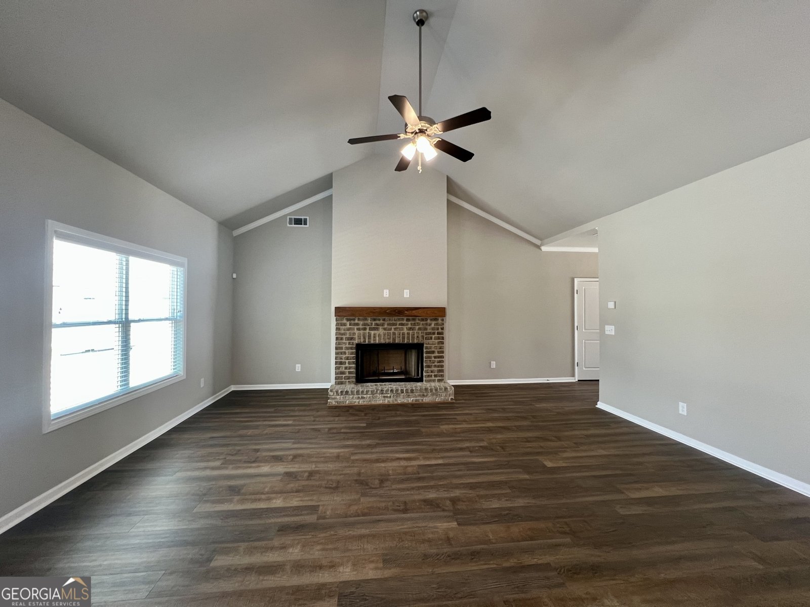 576 Lilian Way Statham - 8