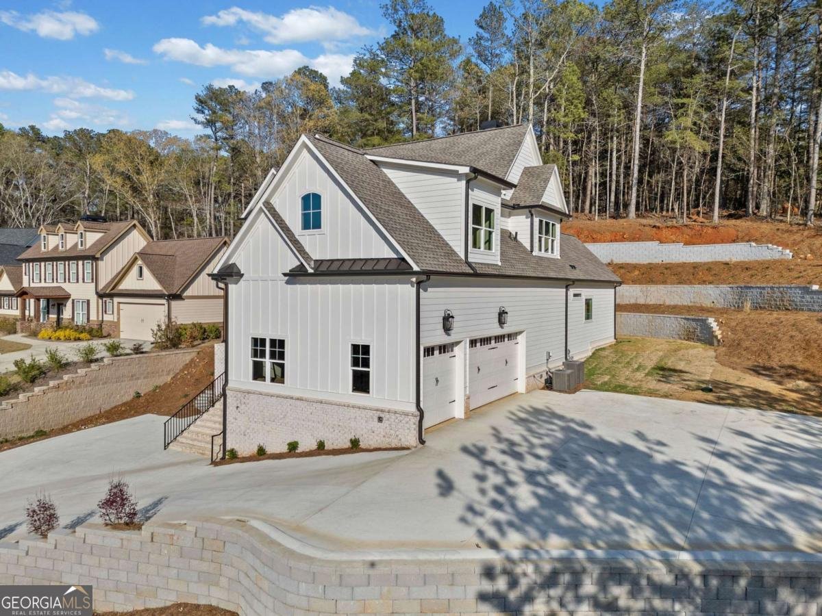 52 Lake Overlook Drive White - 2