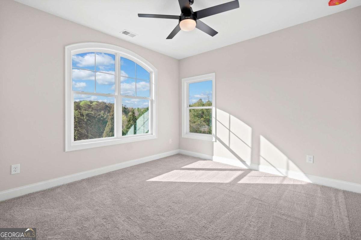 52 Lake Overlook Drive White - 36